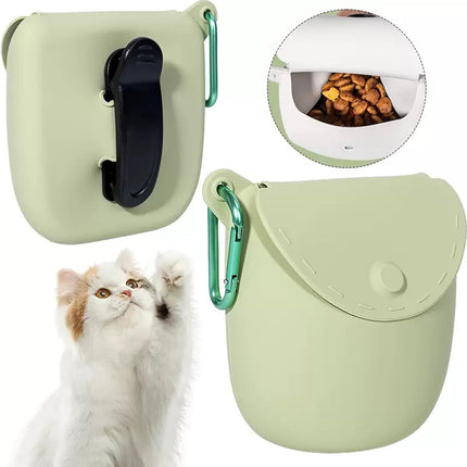 Portable training bag for dogs and cats - outdoor food pouch - suitable for training and feeding pets on the go (green).