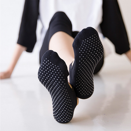 3 Pack Non Slip Grip Yoga Socks for Pilates, Barre, Home-Black.