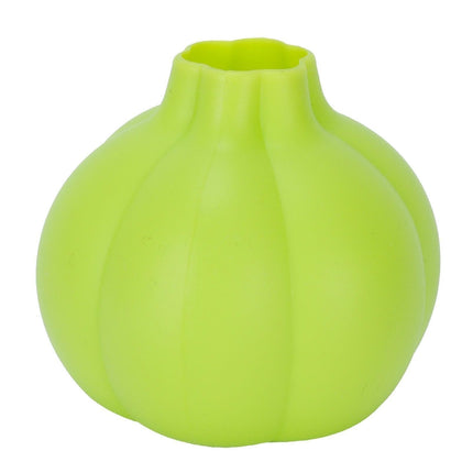 Green Silicone Garlic Peeler Food Grade Soft Material Peeling Tool for Home Kitchen.