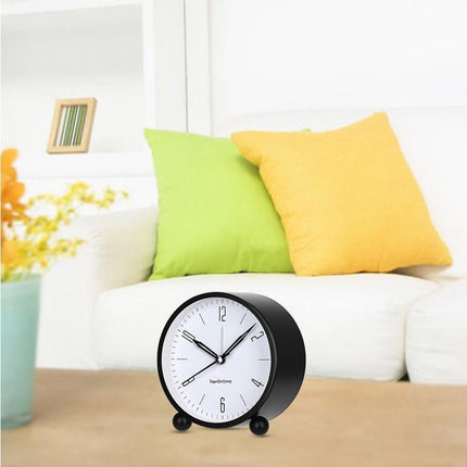 4inch Metal Round Alarm Clock Quiet Desktop Bedroom Battery Operated Timepiece - Black.