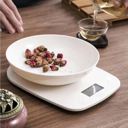 Xiangshan Kitchen Scale 2g-5kg Portable Electronic LCD Display Intelligent Touch Switch Scale Detachable Tray.