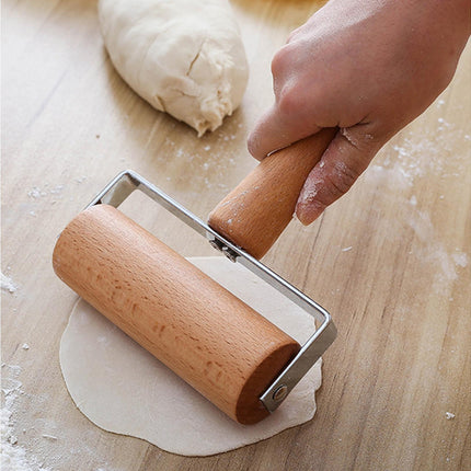 Rolling Pin Non-stick Wheel Design Wood Kitchen Rolling Pin for Dough Rolling-Wood Color.