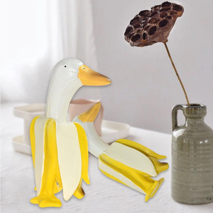 Duck Resin Statue Banana Duck Shape Unique Design Waterproof Duck Gardening Decoration for Outdoor.