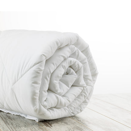 Casa Decor Silk Touch Quilt 360GSM All Seasons Antibacterial Hypoallergenic - Double - White.