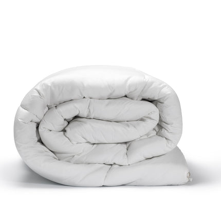 Casa Decor Silk Touch Quilt 360GSM All Seasons Antibacterial Hypoallergenic - Double - White.