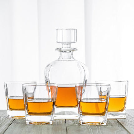 Novare Oval Whiskey Decanter Bottle With 4 Whiskey Glasses Set.