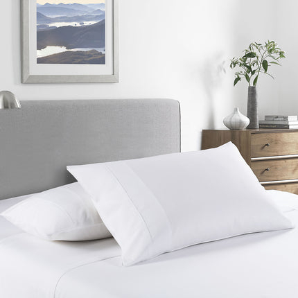 Royal Comfort 2000 Thread Count Bamboo Cooling Sheet Set Ultra Soft Bedding - King - White.