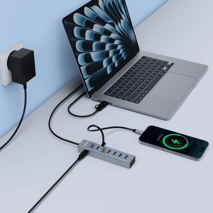 mbeat 7-Port USB Hub with Dual USB-A & USB-C Connector.