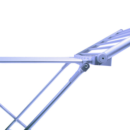 Electric Freestanding Heated Towel and Clothes Rack Dryer.