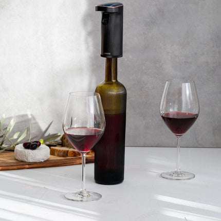 Instant Wine Aerator & Dispenser with Adjustable Bottle Fit.