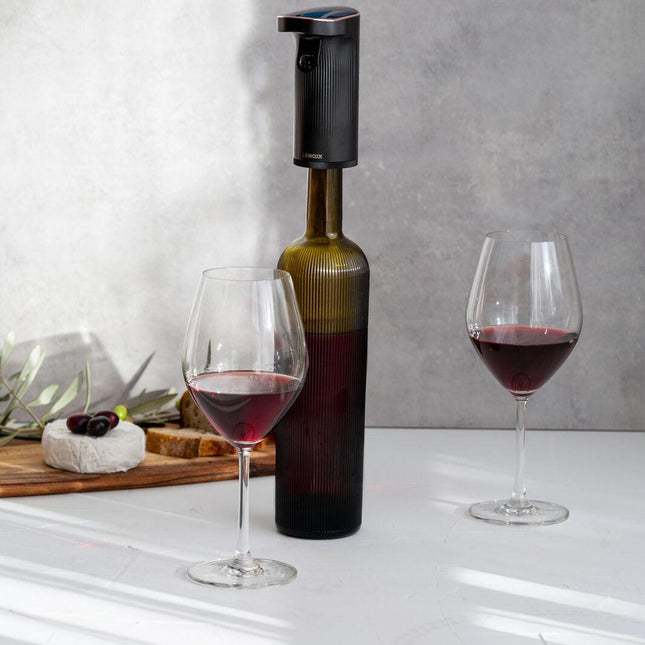 Instant Wine Aerator & Dispenser with Adjustable Bottle Fit.