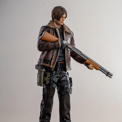 Resident Evil Leon Scott Kennedy Figure Game Model Statue Toy 33cm.