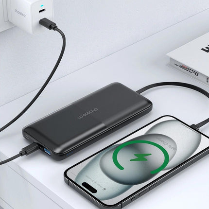 CHOETECH B654 10000mAh Pwer Bank 22.5W USB-A / USB-C / micro USB with built-in USB-C / Lightning cable - black.