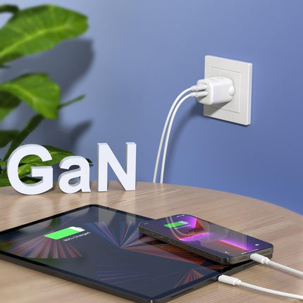 CHOETECH PD5006 33W Dual Port Wall Charger.