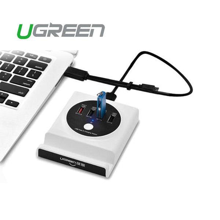 UGREEN Multifunction USB Charging Station with OTG USB Hub (20352).