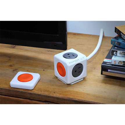 Allocacoc Powercube Extended Remote 4-Outlets + Remote control button.