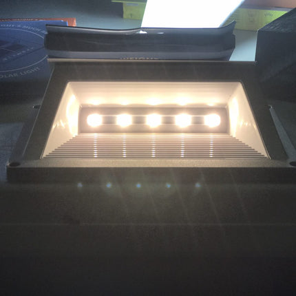 Solar Step Light – Warm White with Silver Case.