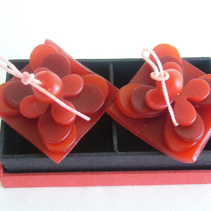 2 Red Lotus Floating Candles in Red Black Gift Box Set Birthday Xmas Valentine Mothers Day Gift Present.