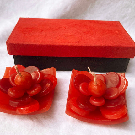 2 Red Lotus Floating Candles in Red Black Gift Box Set Birthday Xmas Valentine Mothers Day Gift Present.