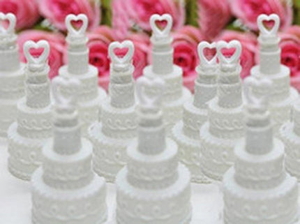 50 Pack Mini Wedding Cake Bubble Bottles send off wedding favors custom party favors.