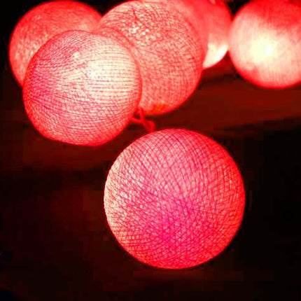 1 Set of 20 LED Red 5cm Cotton Ball Battery Powered String Lights Christmas Gift Home Wedding Party Bedroom Decoration Outdoor Indoor Table Centrepiece.