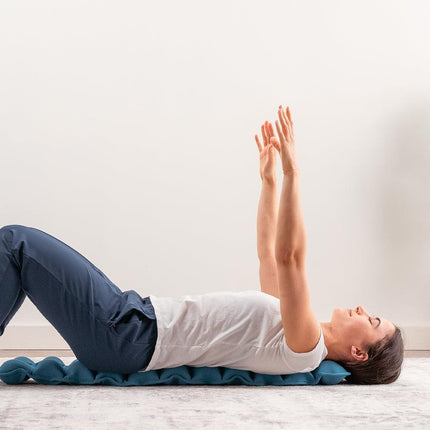 HALO Spine Stretcher.