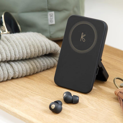 Kreafunk Tocharge Go Powerbank + Earbuds - Black.