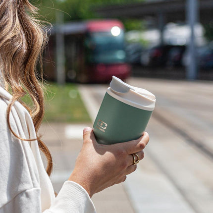 Monbento Travel Mug S - Green Natural.