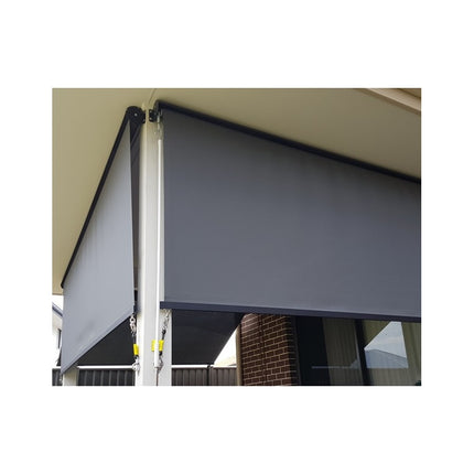 Outdoor Roller Blind Sun Screen Awning With Aluminium Hood.