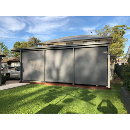 Outdoor Roller Blind Sun Screen Awning With Aluminium Hood.