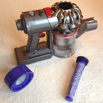 Filter Kit for DYSON V7 (SV11, SV37) & V8 (SV10, SV25) vacuum cleaners.