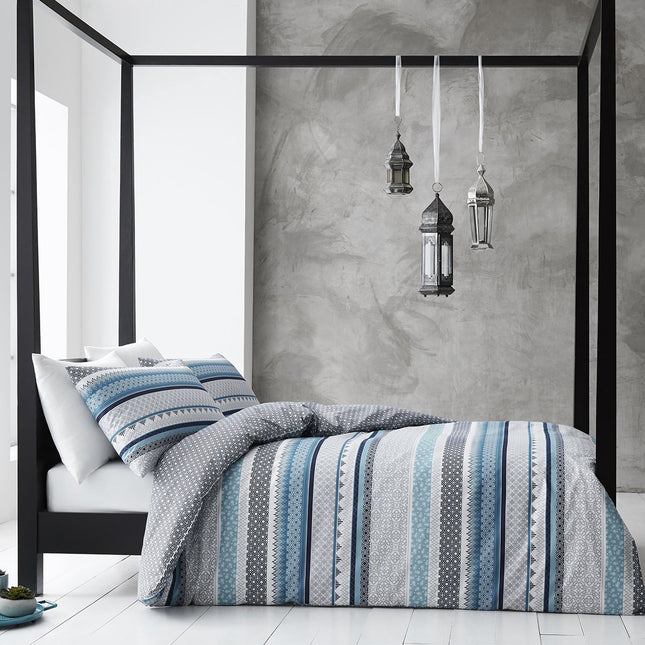 Gabrielle Blue Quilt Cover Set Queen.