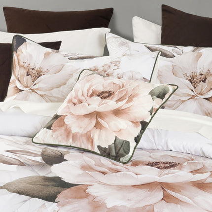 Bianca Somerset White Cotton Sateen Floral Quilt Cover Set King.
