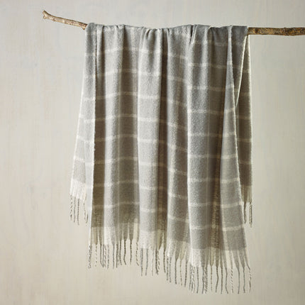Bianca Maldon Faux Mohair Large Throw Rug 150 x 220 cm Silver.