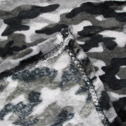 190GSM Boys Cool Ultra Soft Coral Fleece Throw 127 x 152cm Army Camouflage.