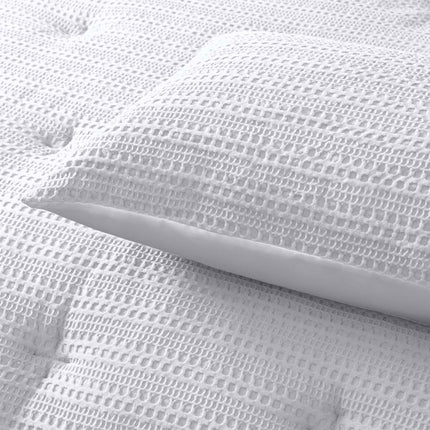 Accessorize Soho Waffle White 3 Piece Comforter Set Queen.