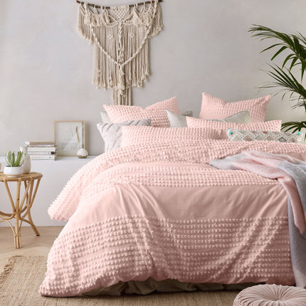 Vintage Design Homewares Betty Blush Quilt Cover Set Queen.