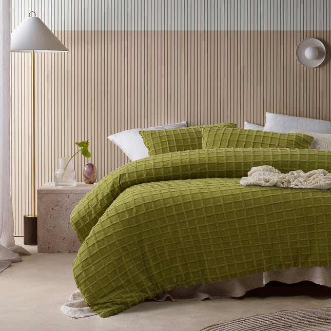 Vintage Design Homewares Parquet Cacti Green Polyester Cotton Quilt Cover Set King.