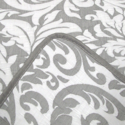 Jane Barrington Grey & White Lightly Quilted Jacquard Reversible Coverlet Set Queen.