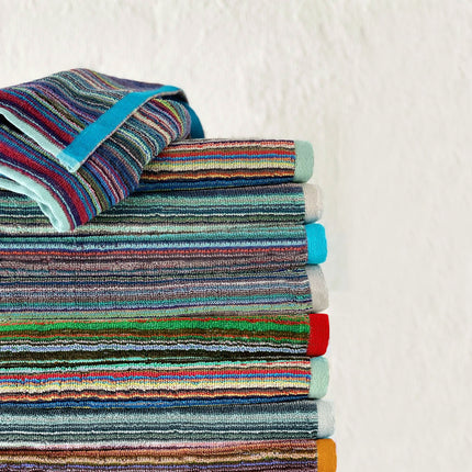 J.Elliot Home Set of 4 Random Pick Colours Utility Towels.