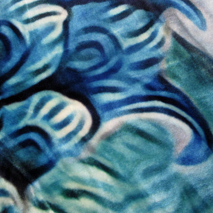 800GSM Luxury Reversible Animal Pattern Mink Blanket Queen 200 x 240 cm Pretty Peacock Blue.
