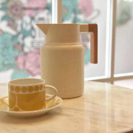 Kylin 304 Stainless Steel Japanese Vaccum Jug 1.3L - White.