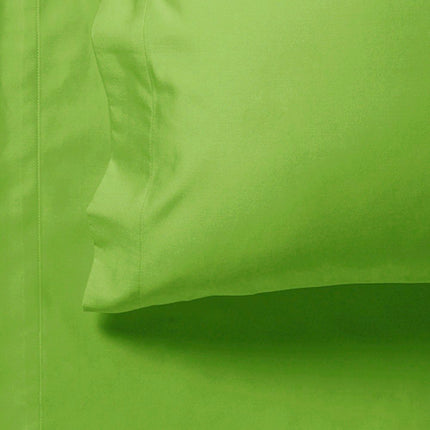 1000TC Ultra Soft Fitted Sheet & 2 Pillowcases Set - Queen Size Bed - Green.