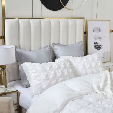 Ruffles Textured Jacquard King Size white Duvet Quilt Cover Set.