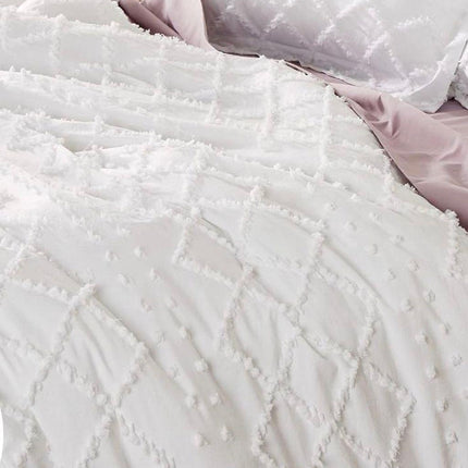 Tufted Boho Embroidery Quilt/Doona/Duvet Cover Set - White - Super King Size.