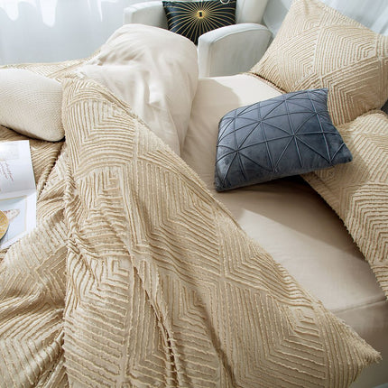 Tufted Textured Jacquard Quilt Cover Set - King Size.