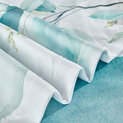 Angelis Leaves Quilt Cover Set - King Size.
