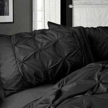 Diamond Pintuck Premium Ultra Soft Standrad size Pillowcases 2-Pack - Black.