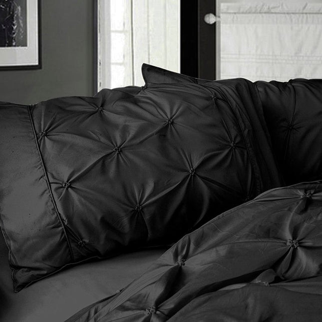 Diamond Pintuck Premium Ultra Soft Standrad size Pillowcases 2-Pack - Black.