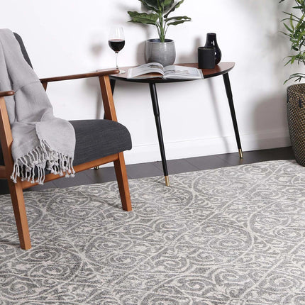 delicate-katherine-grey-ivory-rug 200x290.